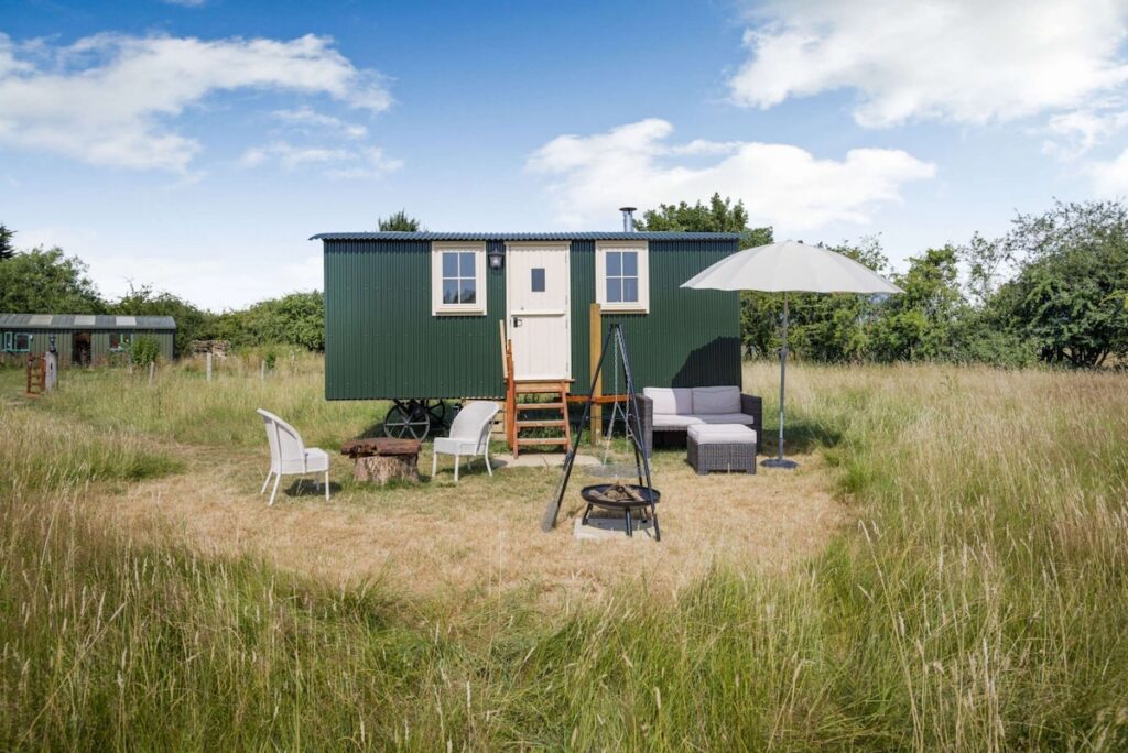 Littlestock Shepherd's Hut Cotswolds