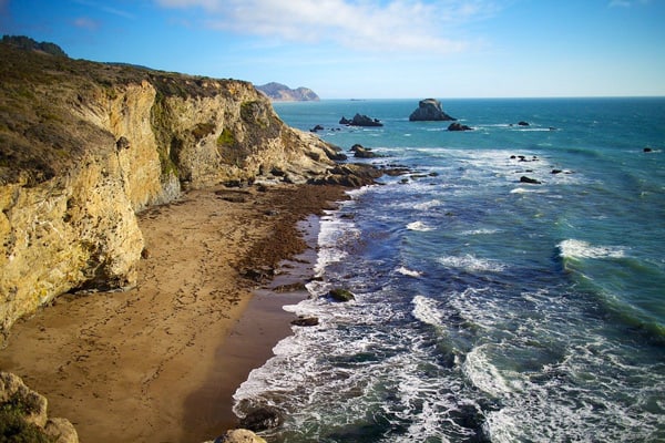 tomalas bay point reyes view of the coastline with cliffs and waves