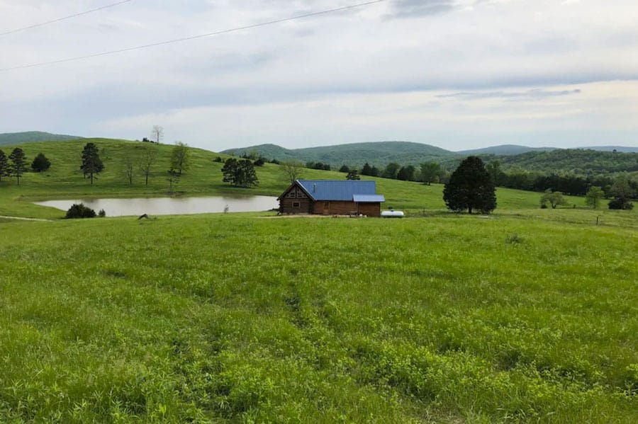 Moondance Glamping Missouri Cabin on Coyote Ridge