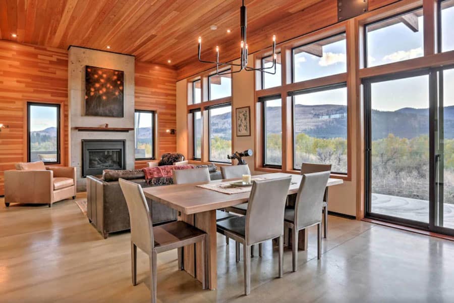 Modern Winthrop Cabin by Chewuch River