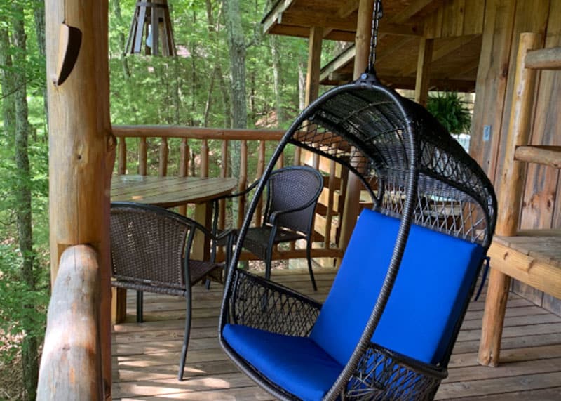 North Carolina Treehouse Cabins in Hotsprings