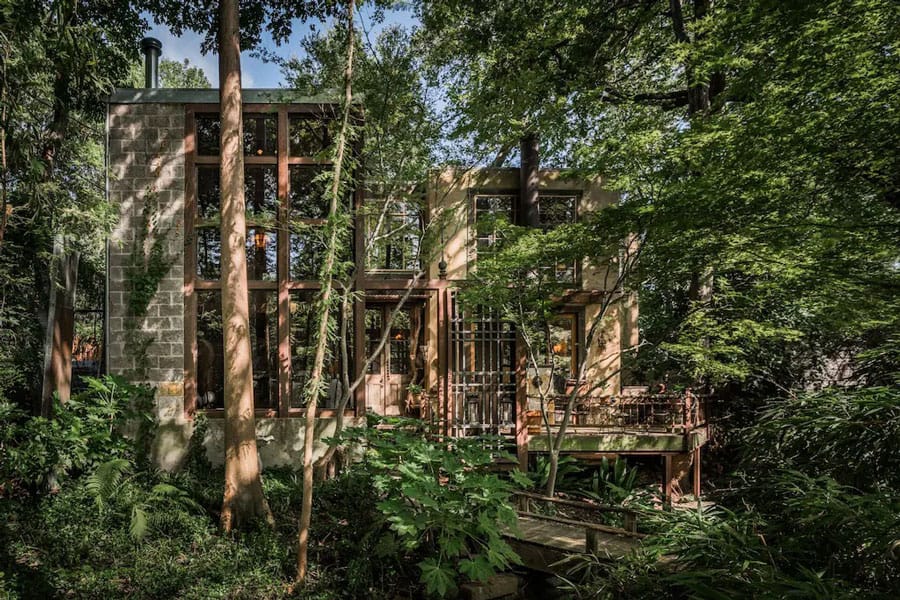 The Extraordinary Treehouse in Texas