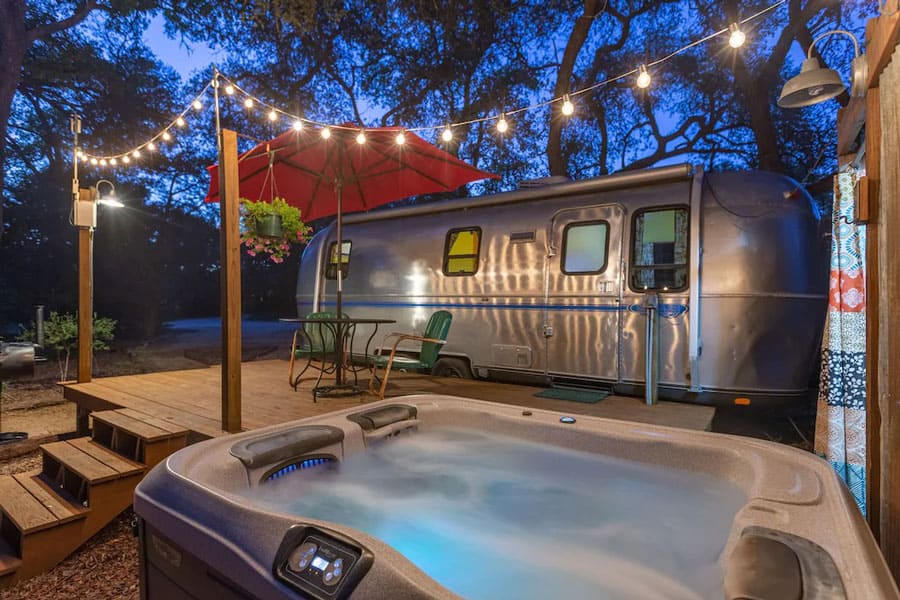 Retro Airstream Austin Glamping