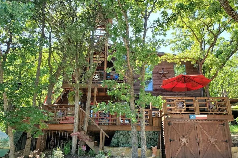 Lake Texoma Cabin in Texas