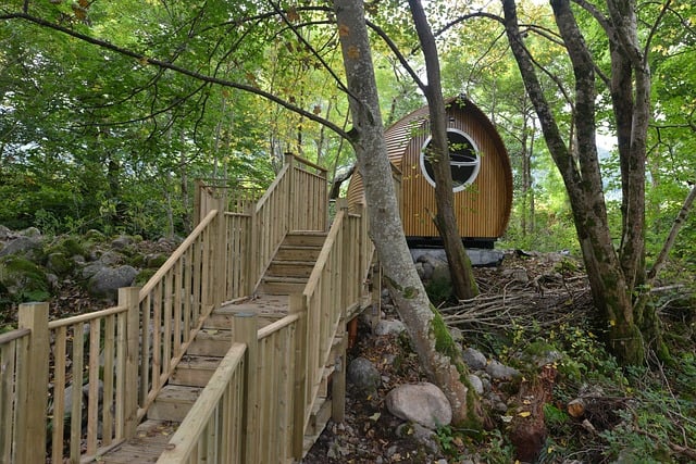 what is glamping pod?