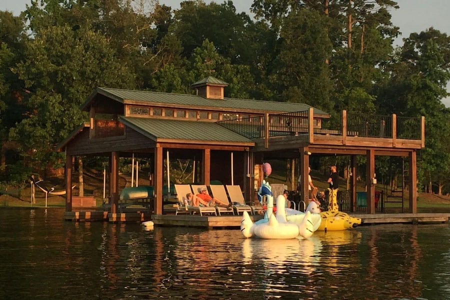 Lakefront Log Cabin with Hot Tub