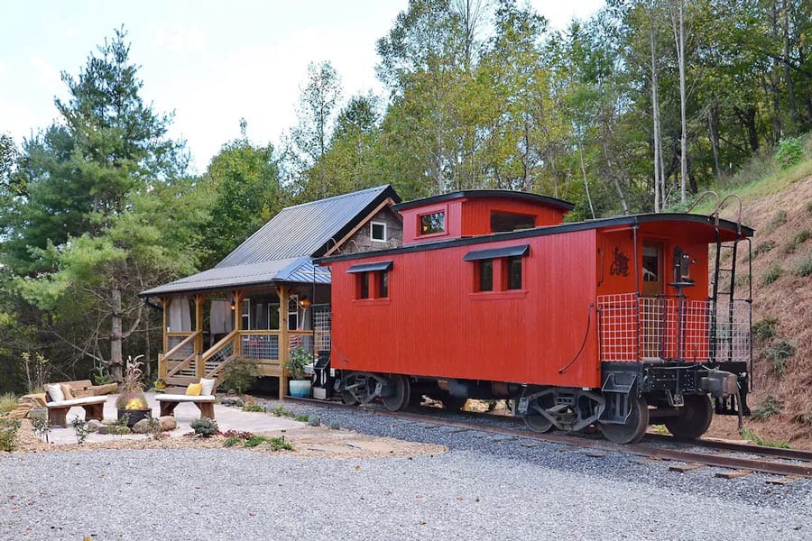 1926 C&O Train Caboose and Tiny House 