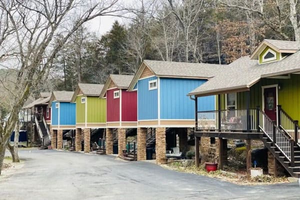 Treehouses in Arkansas at Treehouse Village
