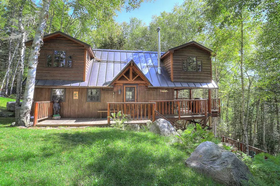 Waterfront Treehouse in Maine
