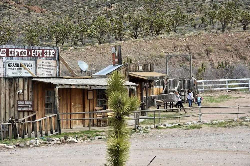 Grand Canyon Glamping at Western Ranch