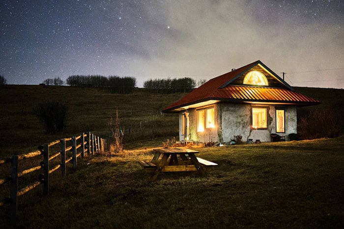 Off Grid Cosy Eco Cabin Rental in Alberta