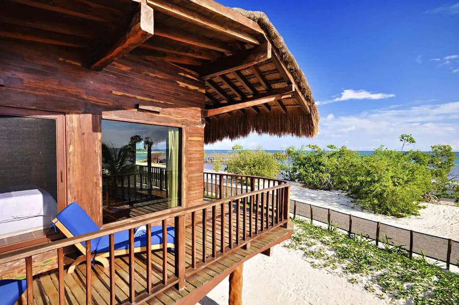 Deluxe Handmade Oceanfront Treehouse