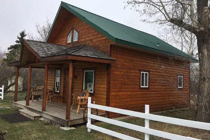 Lovely Country Cabin in Alberta