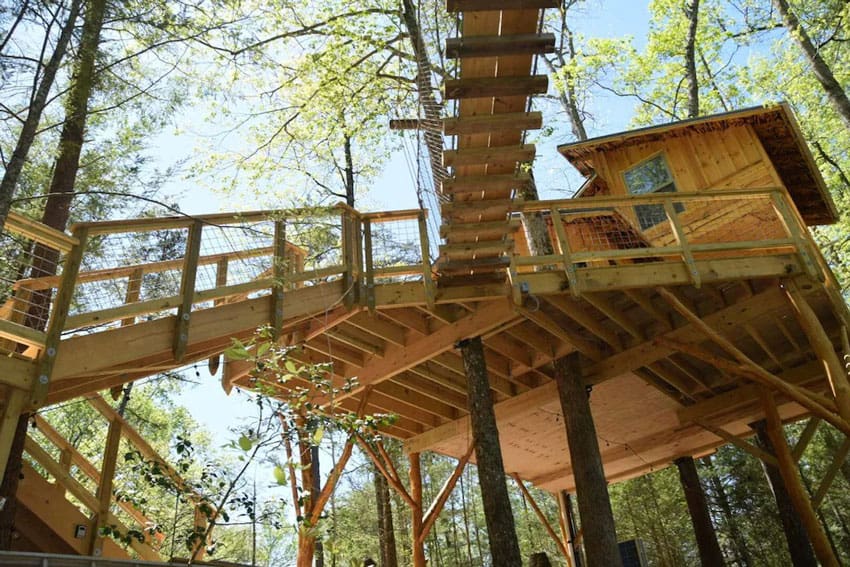 Smoky Mountain Treehouse Glamping Near Gatlinburg