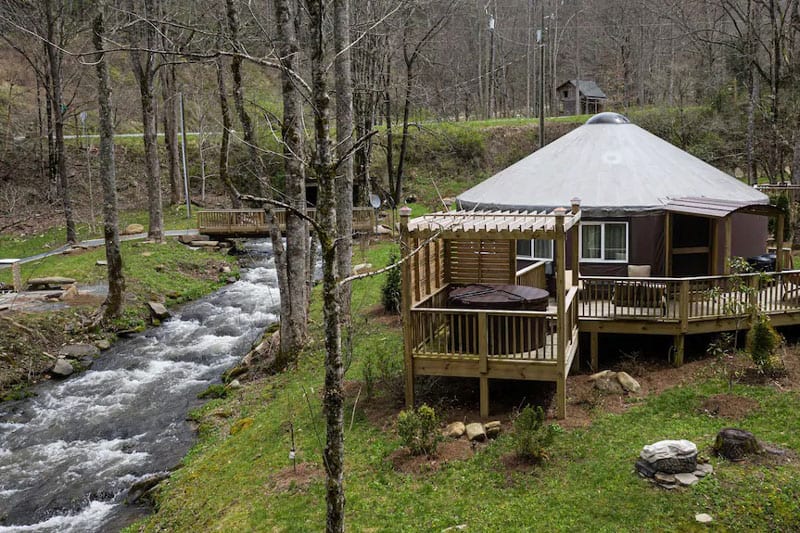 Otter Creek Yurt Glamping near Topton