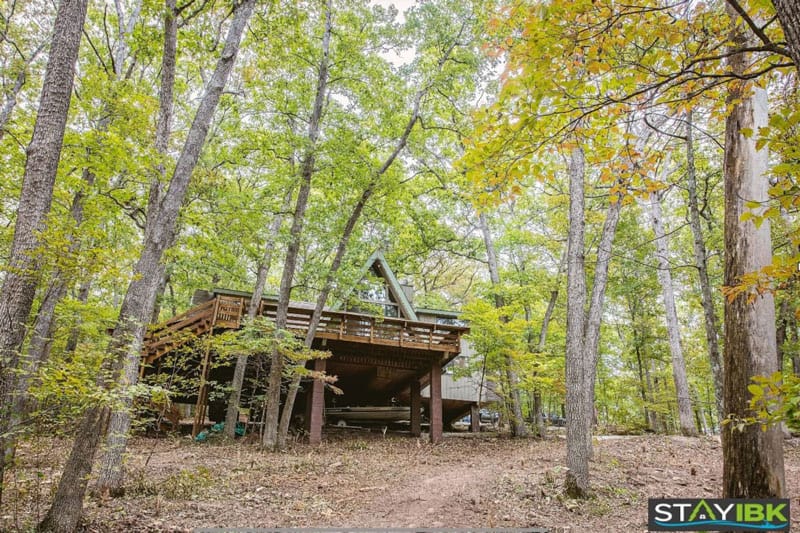 Waterfront Luxury Treehouse in Missouri