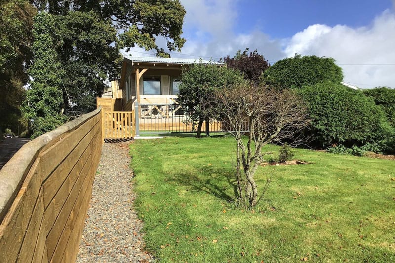 Loaders' View Devon Glamping Den