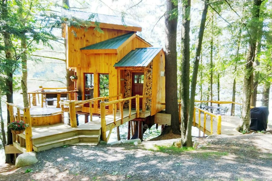 Vermont Treehouses Tree Cabin on Walker Pond