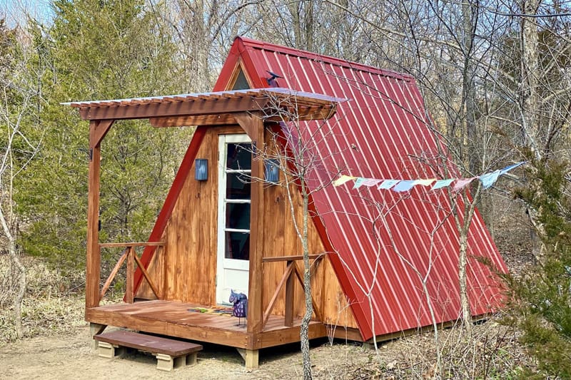 Offgrid Glamping at Creekside Cabin Oklahoma