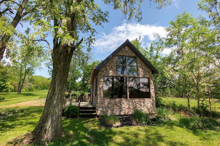 Winery Romantic Cabin in Ohio