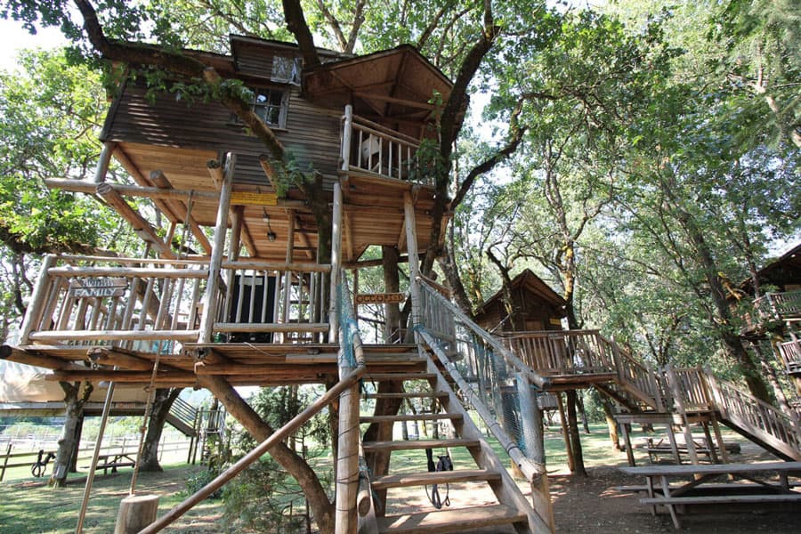 Out N About Treehouse Rentals Oregon Resort Swiss Family Complex