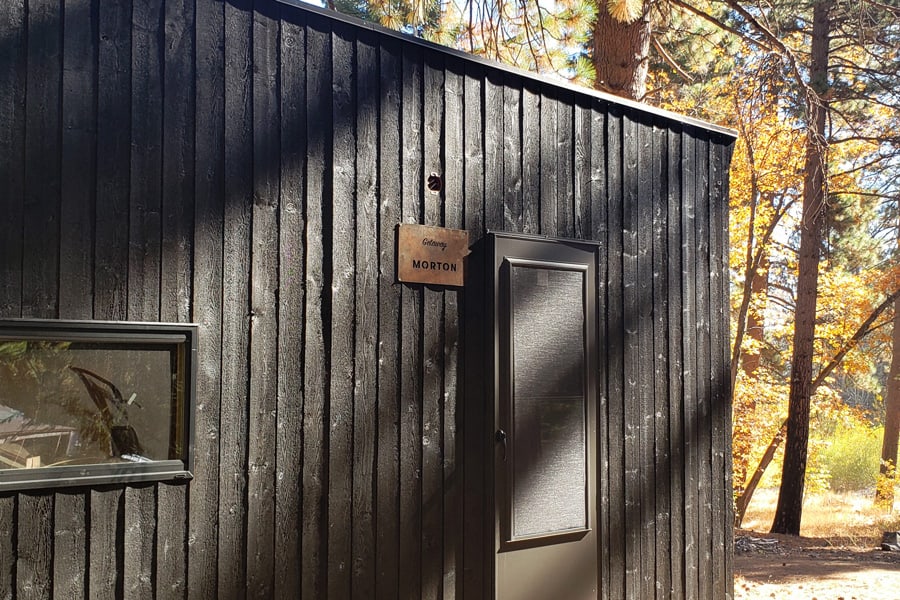 Big Bear Getaway House Los Angeles front of the cabin