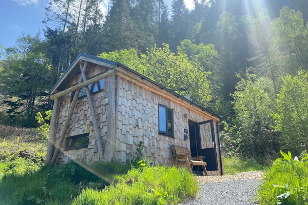 The Hide Snowdon Glamping Hut