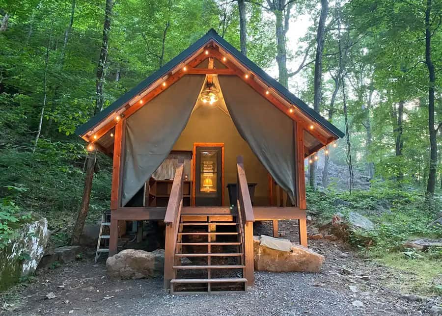 Horsehead Lake Lodge Glamping
