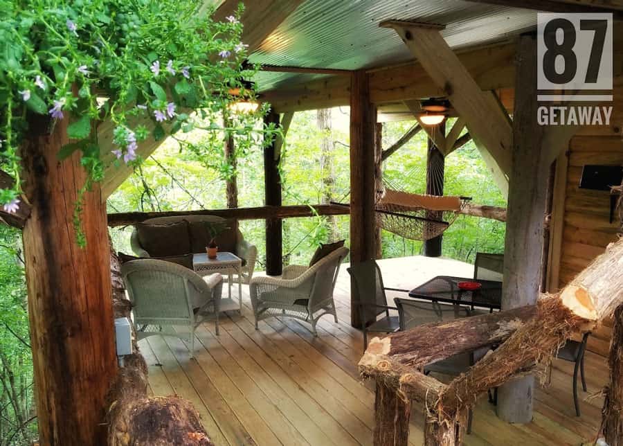 Mountain View Treehouses