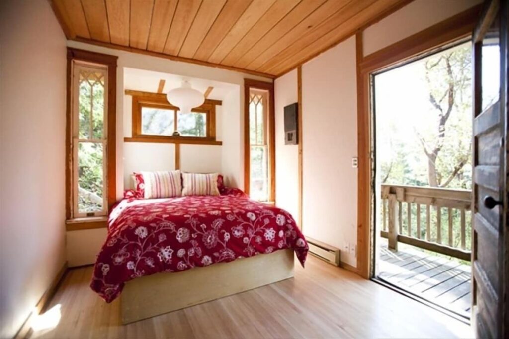 A Happy Nest Salt Spring Island Cabin Rental