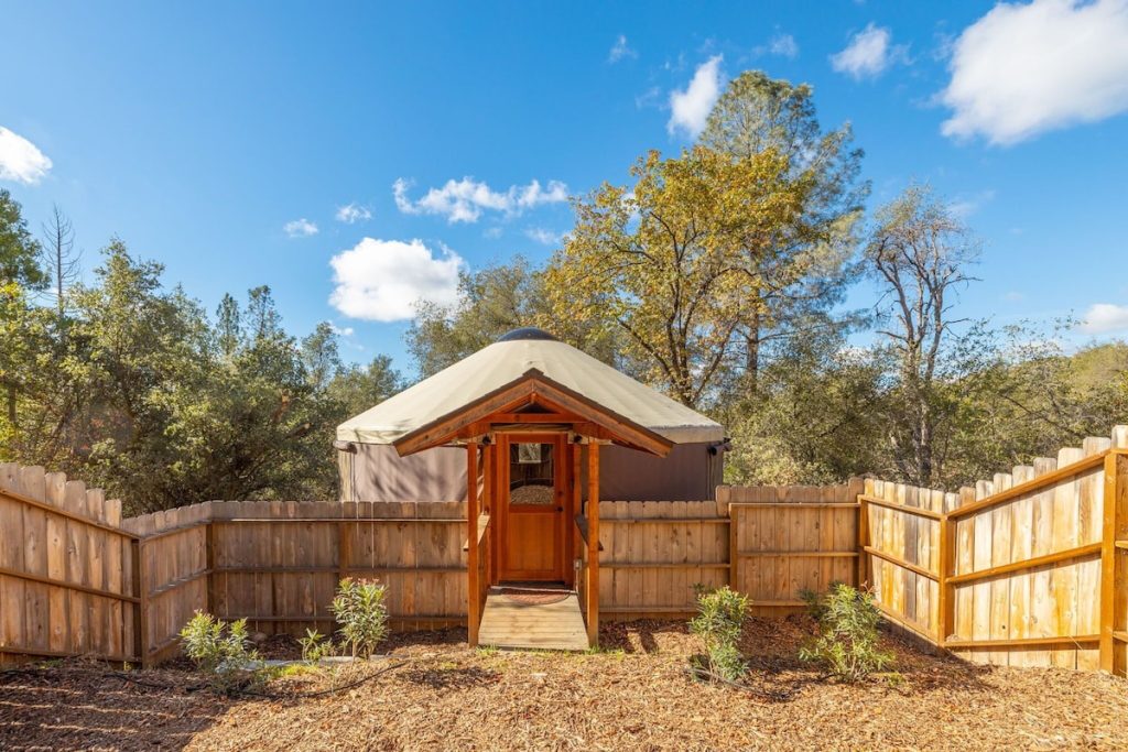 Authentic Yurt Near Yosemite National Park