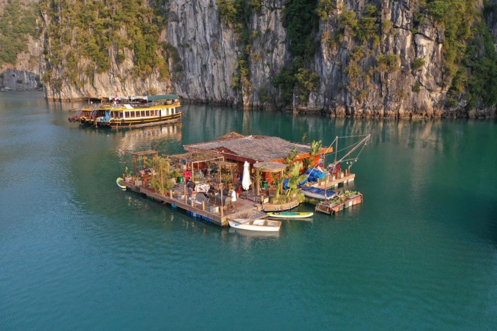 Lan Ha Floating Homestay, Cat Ba (Halong Bay glamping)