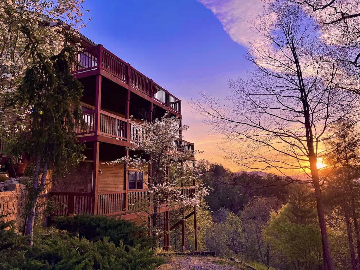 Breathtaking Sunrises in the Smokies – Views You Won’t Forget