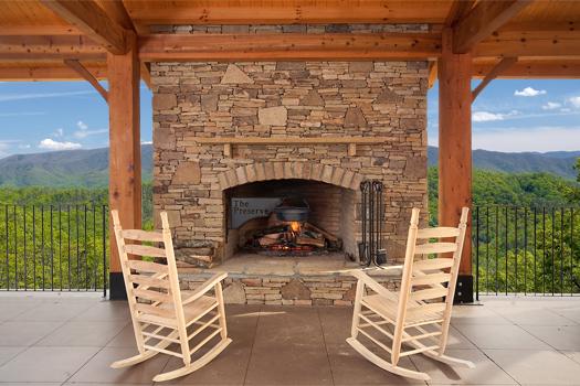 Cades Cove Vista Lodge 2 – Compact but Packed with Features