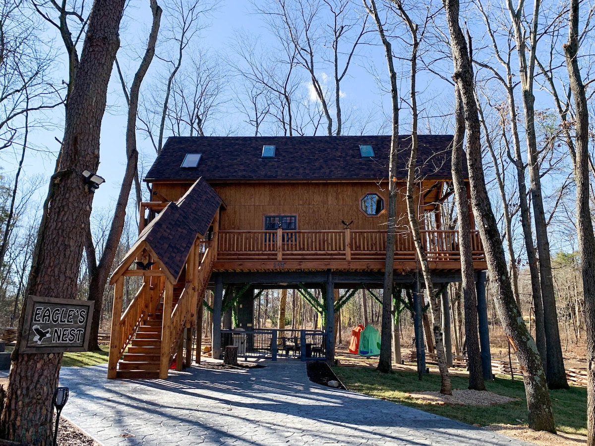 Eagle’s Nest TreeHouse Virginia – Near Shenandoah National Park