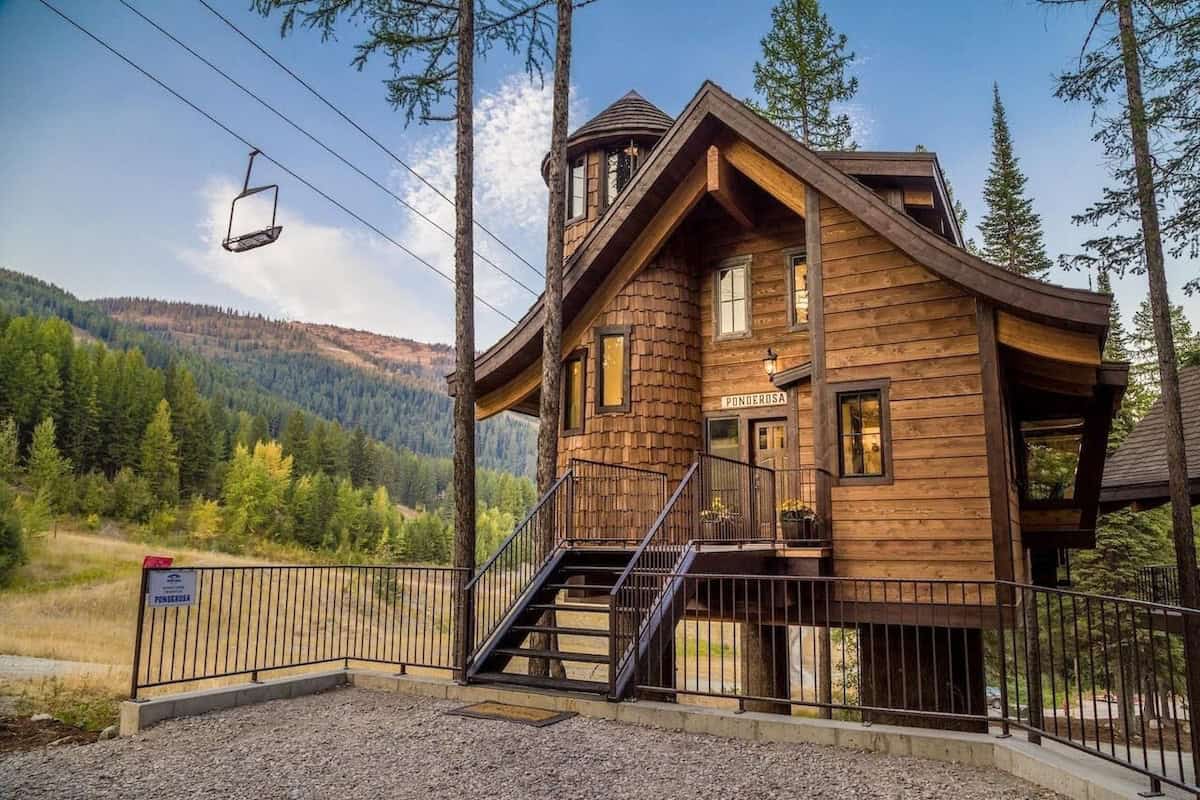 Treehouses in Montana at Snow Bear Chalets